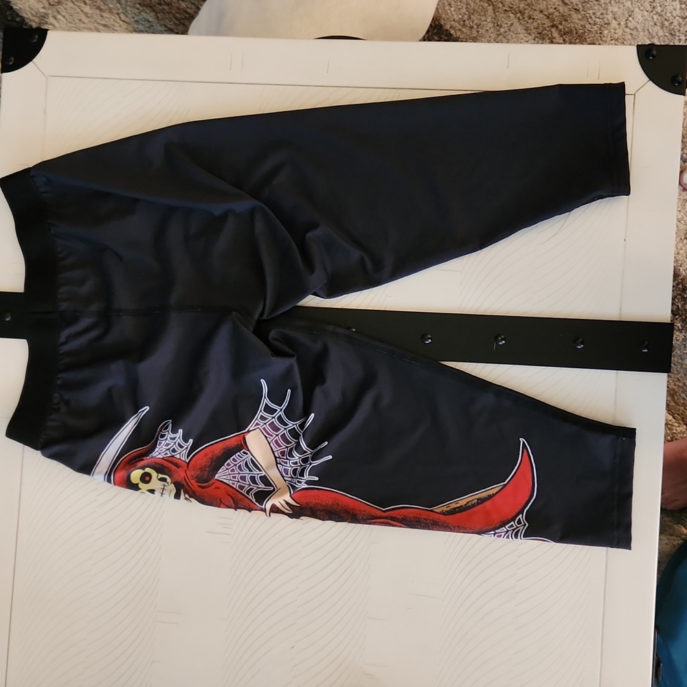 VIOLATE THE dresscode Sz S - Picture 3 of 3